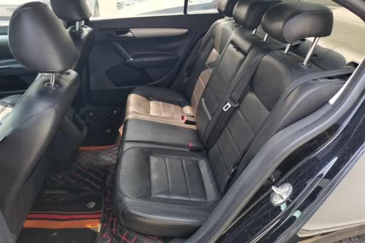 Used Volkswagen Lavida 2015 1.6L Automatic Comfort Edition Left Rear Seat