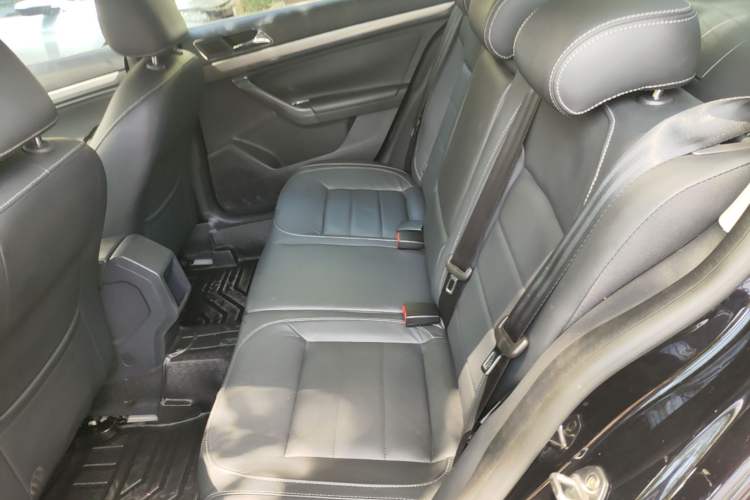 Used Volkswagen Lavida 2015 1.6L Automatic Comfort Edition Left Rear Seat
