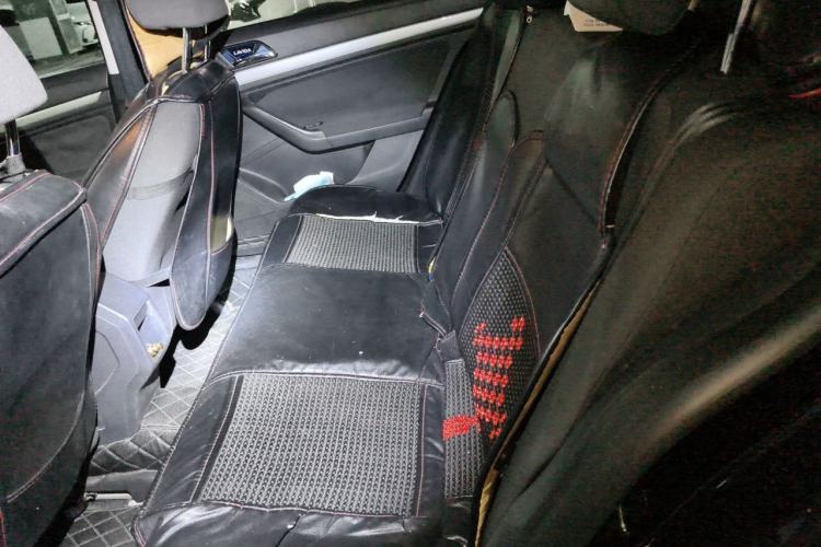 Used Volkswagen Lavida 2015 1.6L Automatic Fashion Edition Left Rear Seat