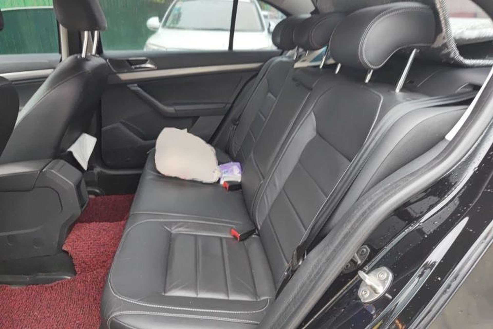 Used Volkswagen Lavida 2015 1.6L Manual Comfort Edition Left Rear Seat