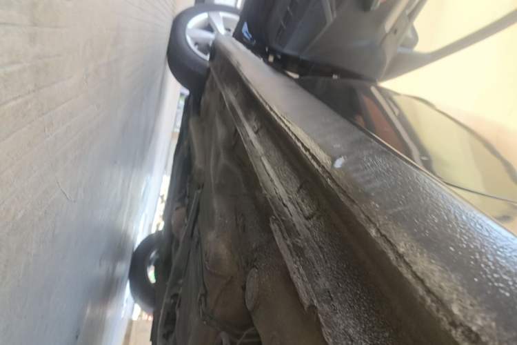 Used Volkswagen Lavida 2015 1.6L Manual Fashion Edition Left Side Sill