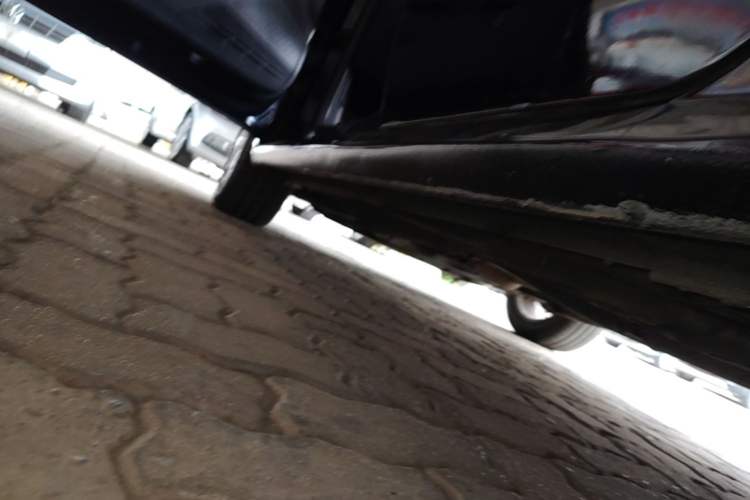 Used Volkswagen Lavida 2015 230TSI DSG Comfort Edition Left Side Sill