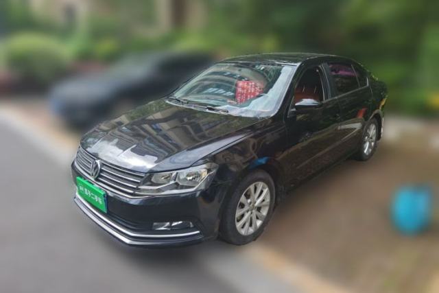 Używany Volkswagen Lavida 2015 1.6L Manual Comfort Edition