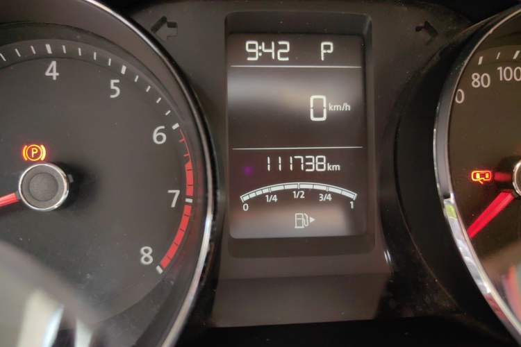 Used Volkswagen Lavida 2015 1.6L Automatic Comfort Edition Odometer Close Up