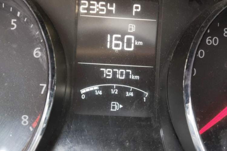 Used Volkswagen Lavida 2015 1.6L Automatic Comfort Edition Odometer Close Up