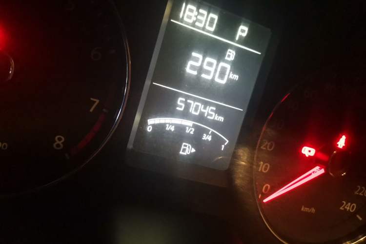 Used Volkswagen Lavida 2015 1.6L Automatic Comfort Edition Odometer Close Up