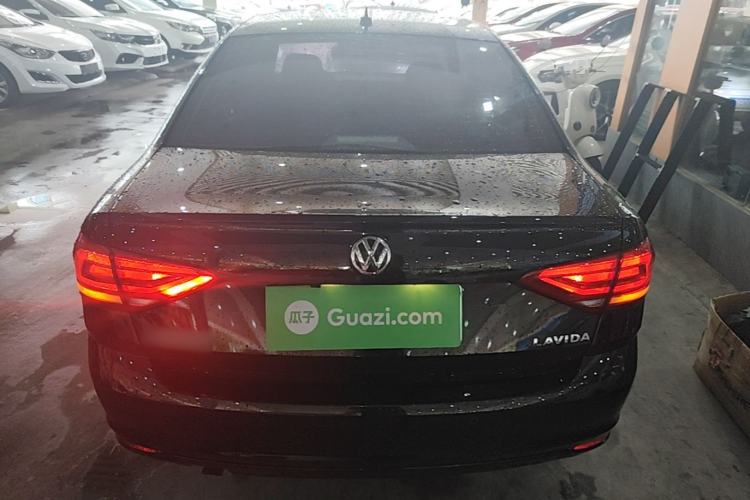 Used Volkswagen Lavida 2015 1.6L Manual Fashion Edition Rear