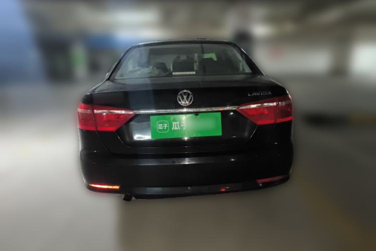 Used Volkswagen Lavida 2015 1.6L Manual Fashion Edition Rear