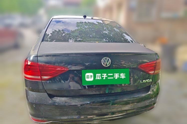 Used Volkswagen Lavida 2015 1.6L Manual Fashion Edition Rear