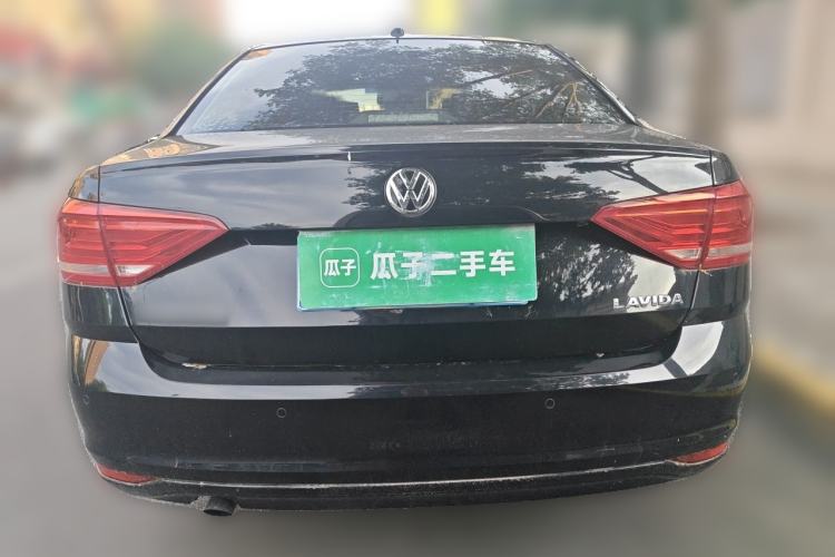 Used Volkswagen Lavida 2015 1.6L Manual Fashion Edition Rear