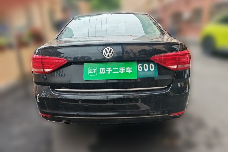 Used Volkswagen Lavida 2015 1.6L Manual Comfort Edition Rear