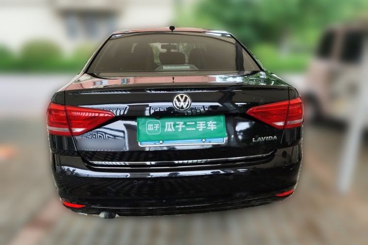 Used Volkswagen Lavida 2015 1.6L Manual Fashion Edition Rear