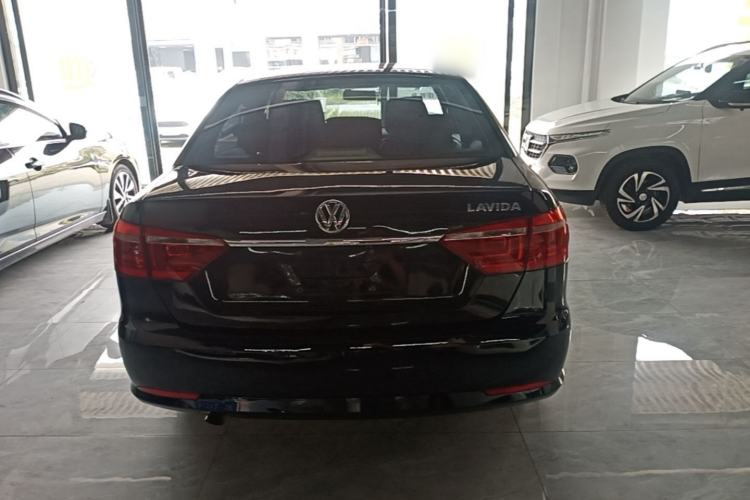 Used Volkswagen Lavida 2015 1.6L Automatic Fashion Edition Rear