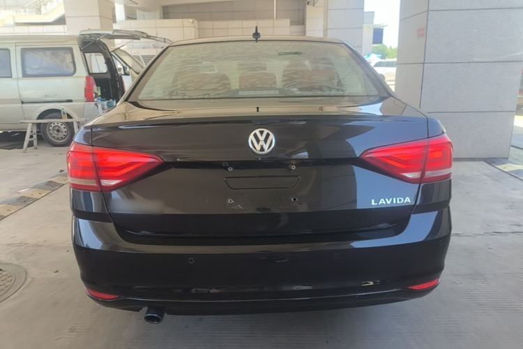 Used Volkswagen Lavida 2015 1.6L Manual Fashion Edition Rear