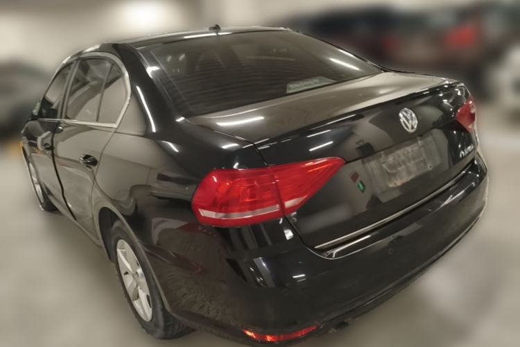 Used Volkswagen Lavida 2015 1.6L Manual Fashion Edition Rear Left 45 Deg