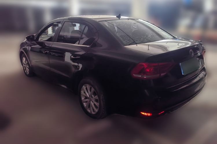 Used Volkswagen Lavida 2015 1.6L Automatic Comfort Edition Rear Left 45 Deg
