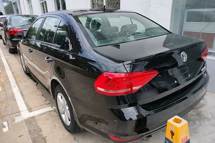 Used Volkswagen Lavida 2015 1.6L Manual Fashion Edition Rear Left 45 Deg