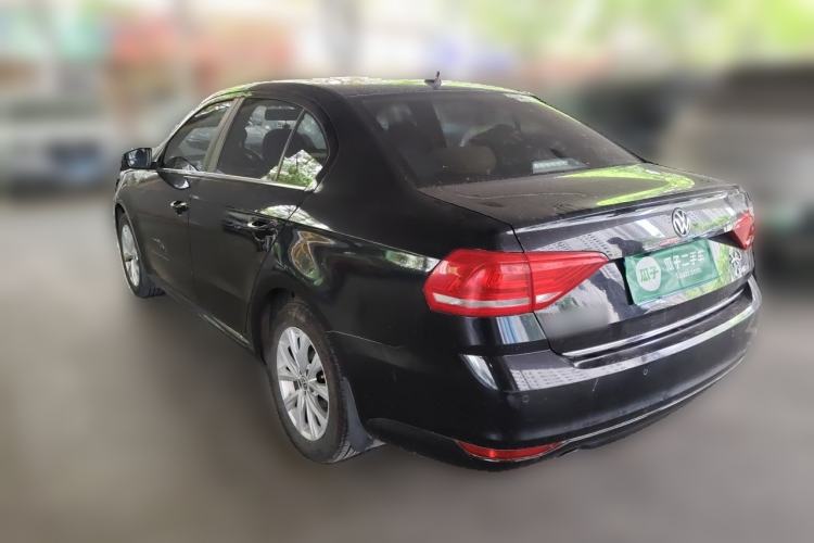 Used Volkswagen Lavida 2015 1.6L Manual Comfort Edition Rear Left 45 Deg
