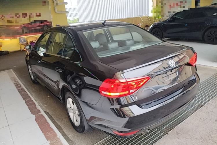 Used Volkswagen Lavida 2015 1.6L Automatic Fashion Edition Rear Left 45 Deg