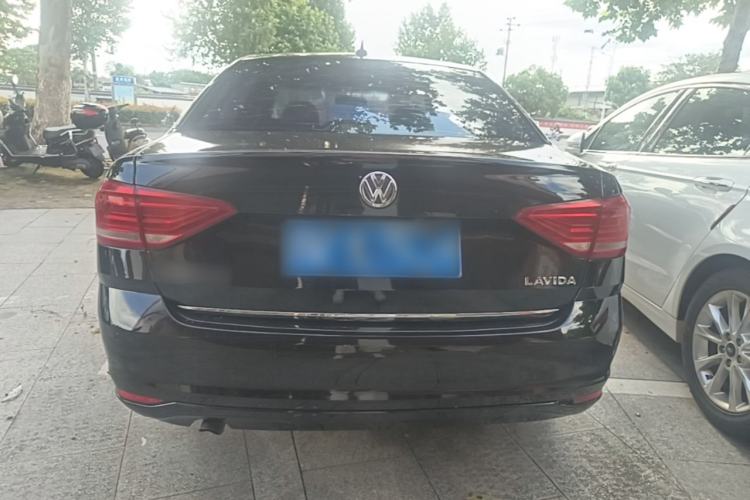 Used Volkswagen Lavida 2015 1.6L Automatic Comfort Edition Rear