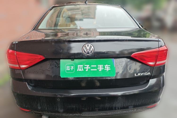 Used Volkswagen Lavida 2015 1.6L Manual Fashion Edition Rear