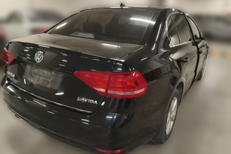 Used Volkswagen Lavida 2015 1.6L Manual Fashion Edition Rear Right 45 Deg