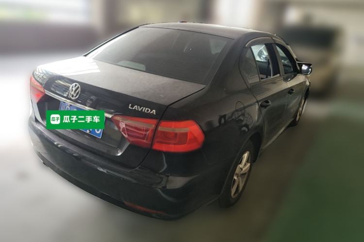 Used Volkswagen Lavida 2015 1.6L Automatic Fashion Edition Rear Right 45 Deg