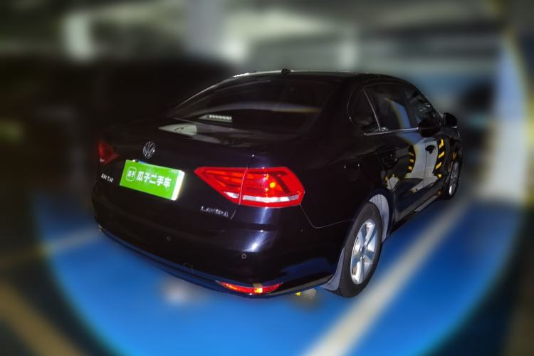 Used Volkswagen Lavida 2015 1.6L Automatic Fashion Edition Rear Right 45 Deg