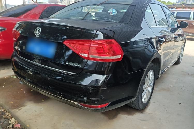 Used Volkswagen Lavida 2015 1.6L Automatic Comfort Edition Rear Right 45 Deg