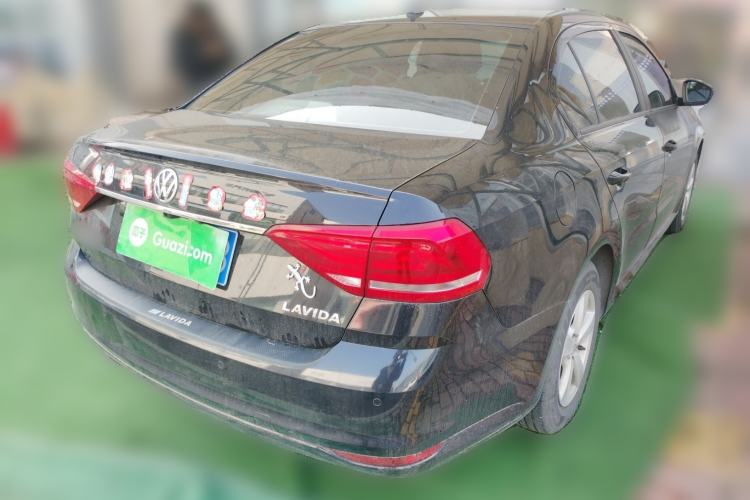 Used Volkswagen Lavida 2015 1.6L Manual Fashion Edition Rear Right 45 Deg