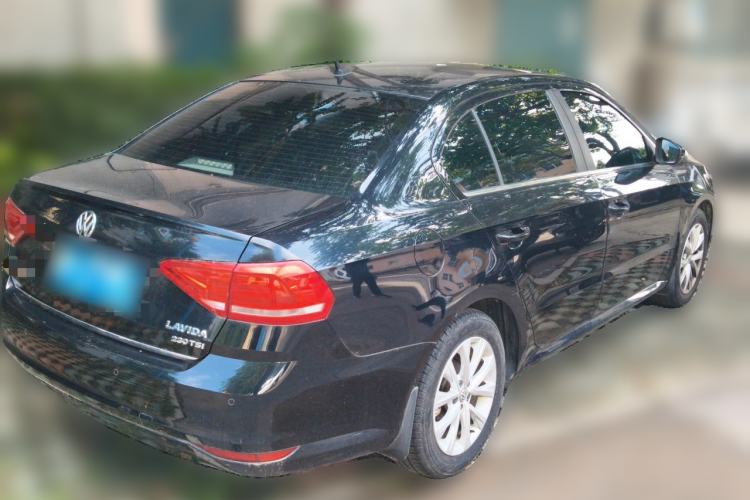 Used Volkswagen Lavida 2015 230TSI DSG Comfort Edition Rear Right 45 Deg