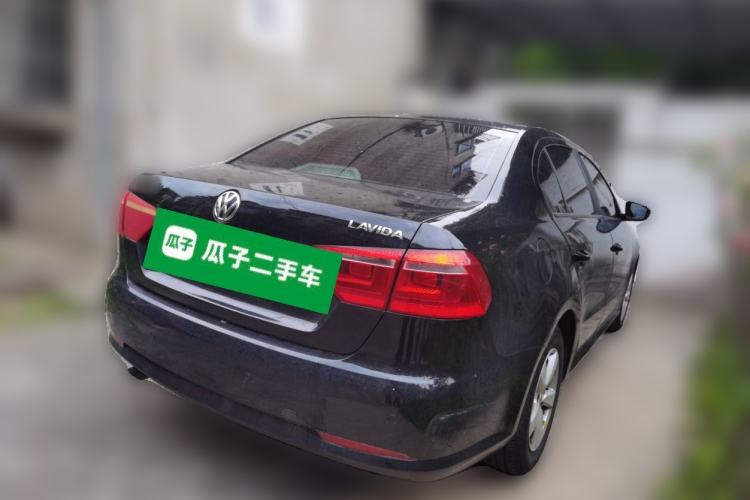 Used Volkswagen Lavida 2015 1.6L Automatic Fashion Edition Rear Right 45 Deg