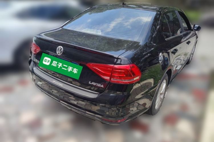 Used Volkswagen Lavida 2015 1.6L Manual Comfort Edition Rear Right 45 Deg
