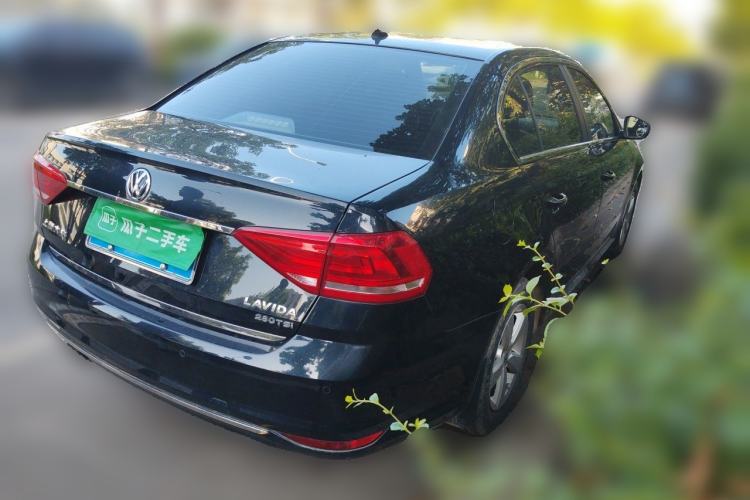 Used Volkswagen Lavida 2015 1.6L Manual Fashion Edition Rear Right 45 Deg