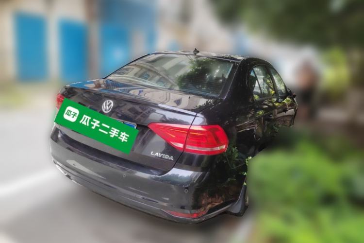 Used Volkswagen Lavida 2015 1.6L Manual Fashion Edition Rear Right 45 Deg