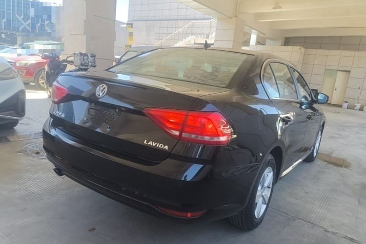 Used Volkswagen Lavida 2015 1.6L Manual Fashion Edition Rear Right 45 Deg