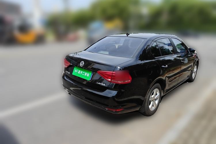Used Volkswagen Lavida 2015 1.6L Automatic Fashion Edition Rear Right 45 Deg