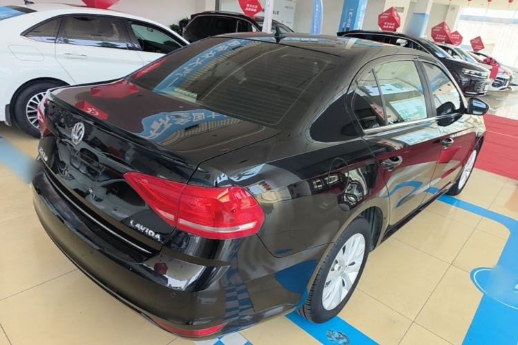 Used Volkswagen Lavida 2015 1.6L Automatic Comfort Edition Rear Right 45 Deg