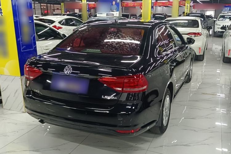 Used Volkswagen Lavida 2015 1.6L Automatic Fashion Edition Rear Right 45 Deg
