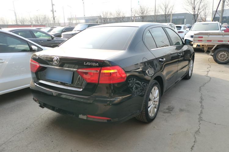 Used Volkswagen Lavida 2015 1.6L Automatic Comfort Edition Rear Right 45 Deg