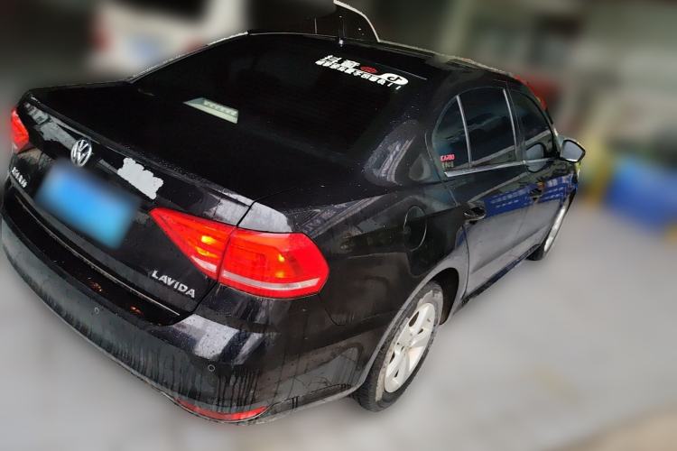 Used Volkswagen Lavida 2015 1.6L Manual Fashion Edition Rear Right 45 Deg