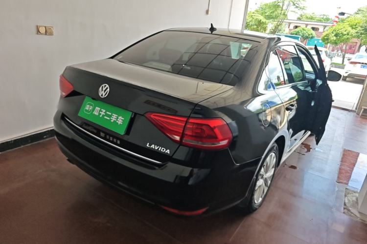 Used Volkswagen Lavida 2015 1.6L Automatic Comfort Edition Rear Right 45 Deg