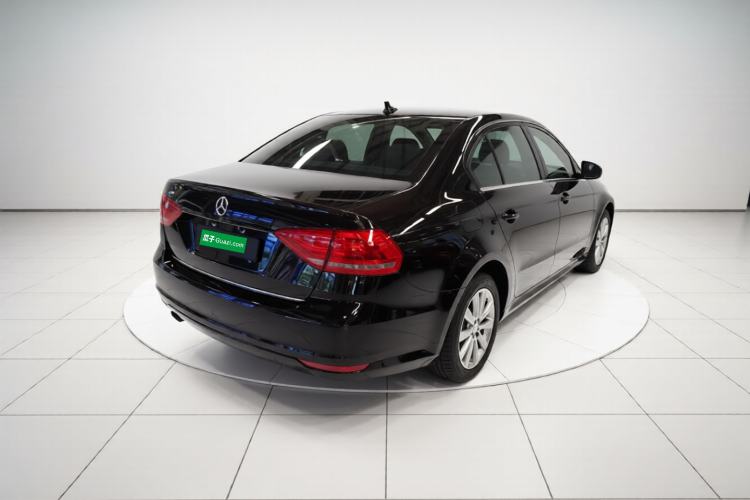Used Volkswagen Lavida 2015 1.6L Automatic Comfort Edition Rear Right 45 Deg