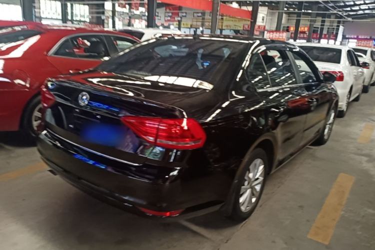 Used Volkswagen Lavida 2015 1.6L Automatic Comfort Edition Rear Right 45 Deg