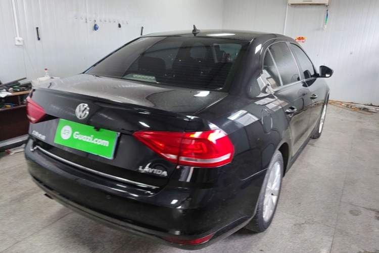 Used Volkswagen Lavida 2015 1.6L Automatic Comfort Edition Rear Right 45 Deg