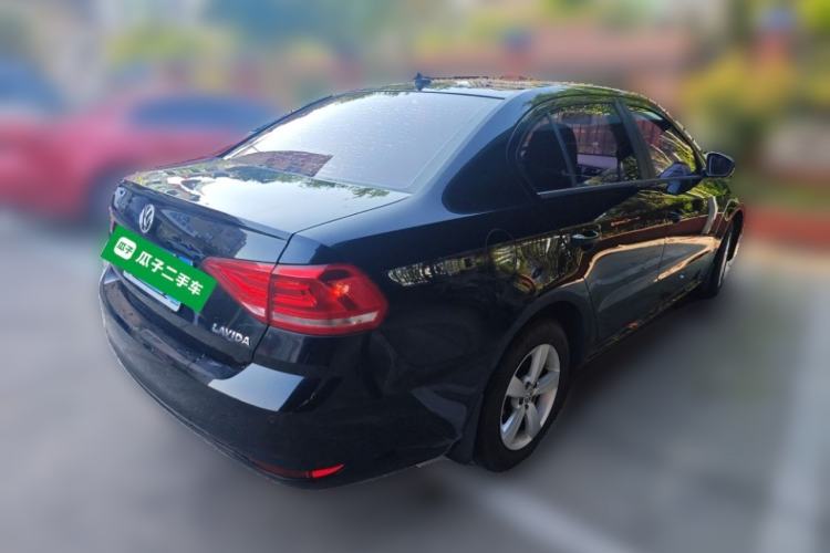 Used Volkswagen Lavida 2015 1.6L Manual Fashion Edition Rear Right 45 Deg