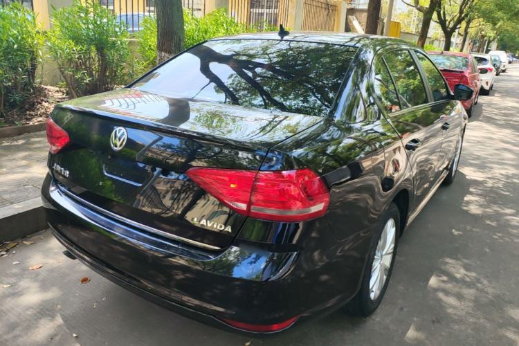 Used Volkswagen Lavida 2015 1.6L Automatic Comfort Edition Rear Right 45 Deg