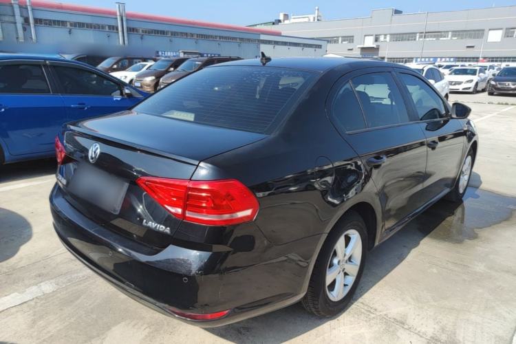 Used Volkswagen Lavida 2015 1.6L Automatic Fashion Edition Rear Right 45 Deg