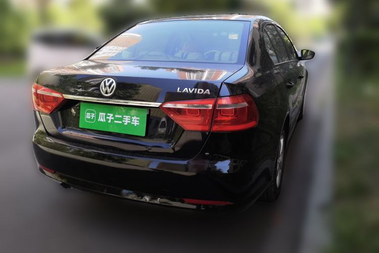 Used Volkswagen Lavida 2015 1.6L Manual Fashion Edition Rear Right 45 Deg