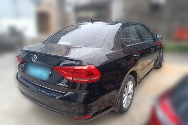 Used Volkswagen Lavida 2015 1.6L Automatic Comfort Edition Rear Right 45 Deg
